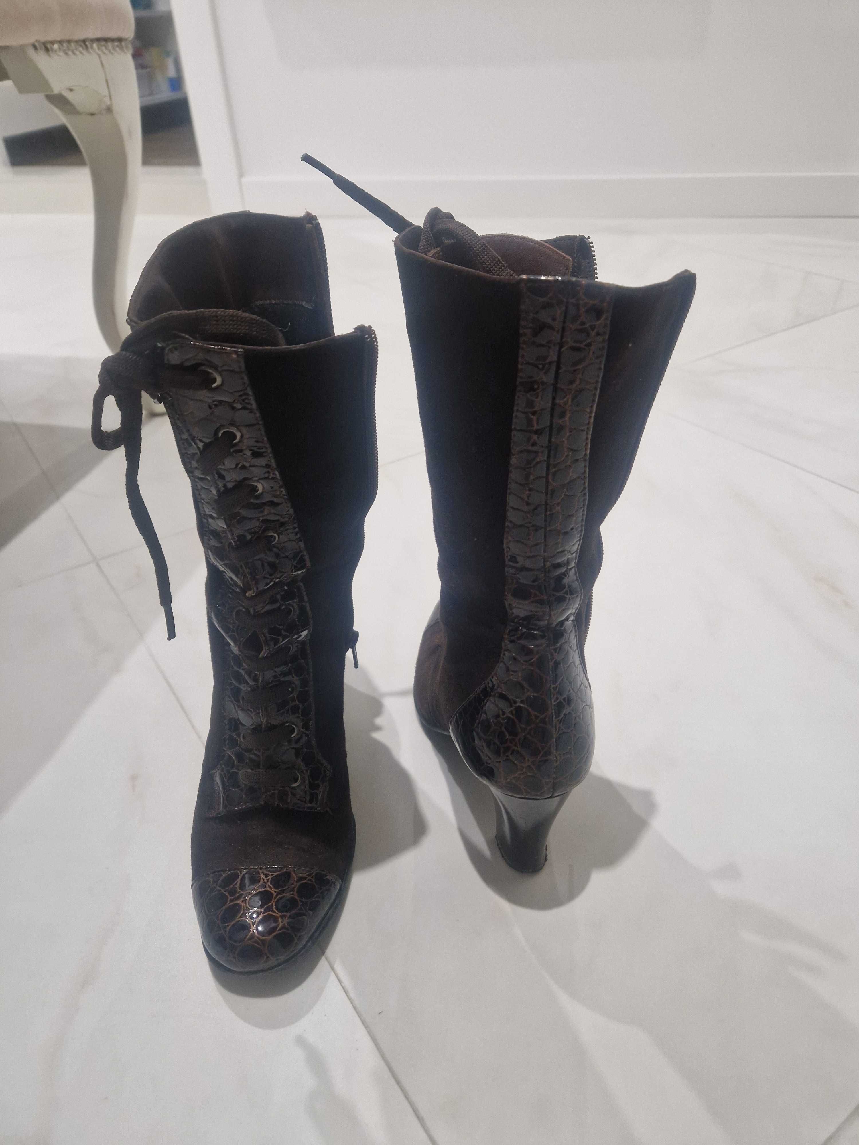 Ботуши на марката Gianni