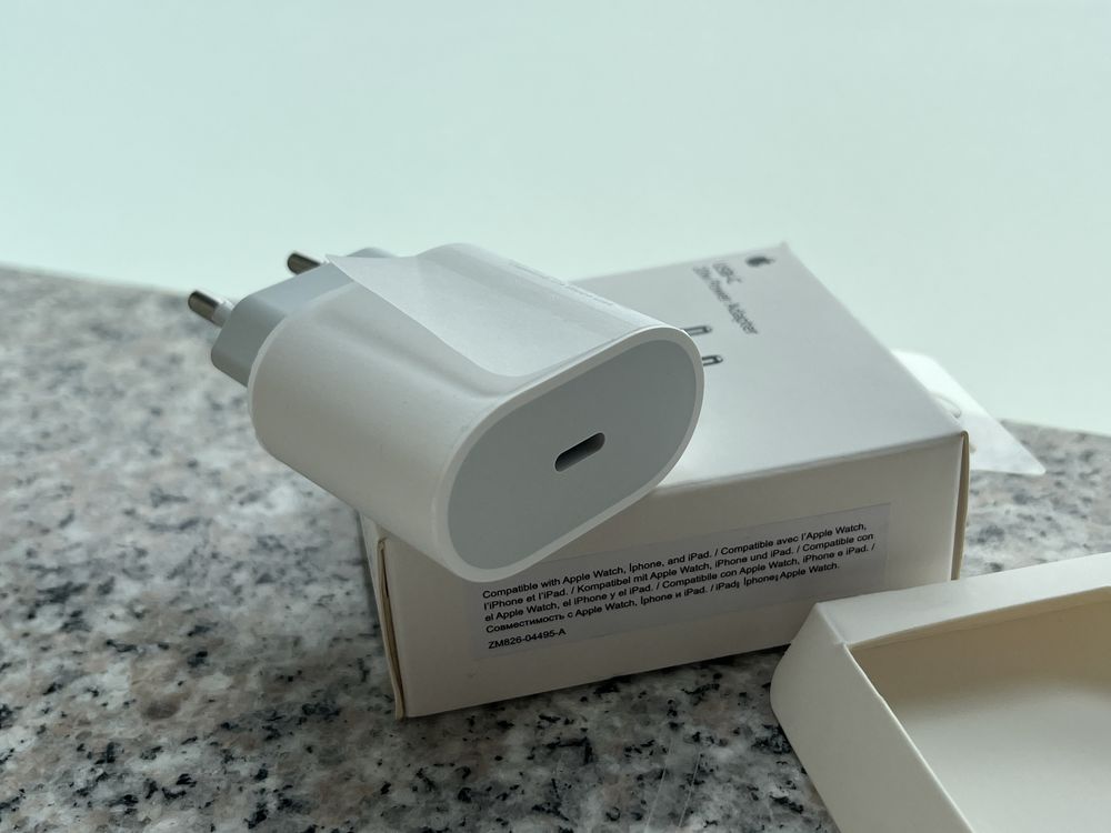 Incarcator Apple  Fast Charge NOU 20W iPhone Original USB C 13/14/15