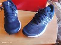 Предлагам маратонки  New balance  и Adidas