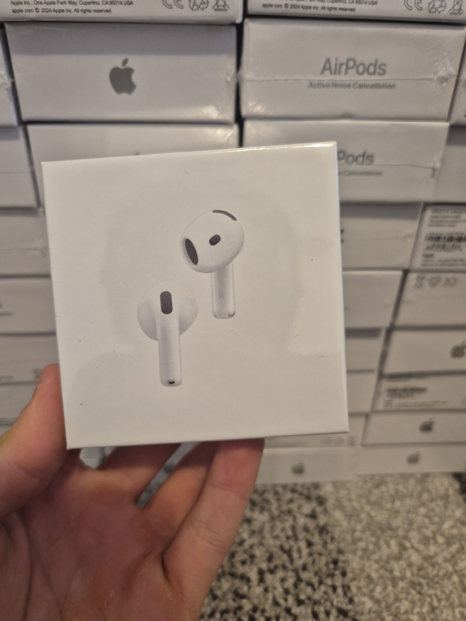 Airpods 4 noise canceling sigilate