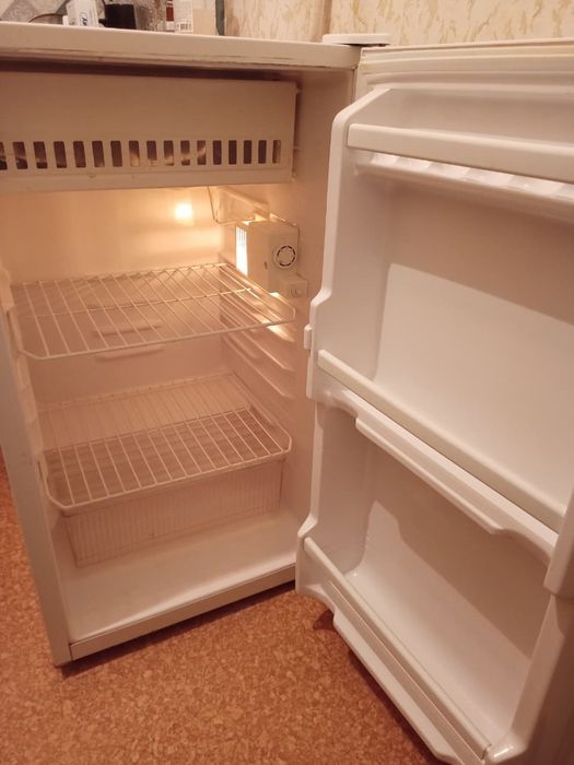 Холодильник маленький