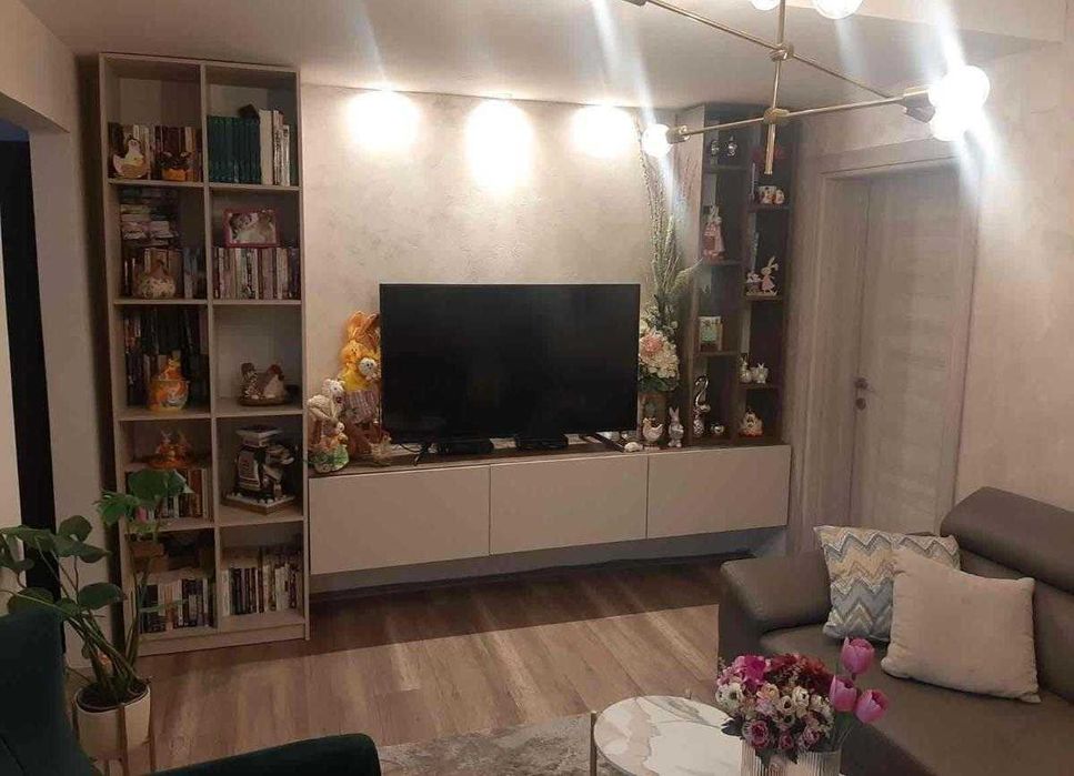 Дава се под наем Двустаен апартамент в Бургас, Възраждане - 64 кв.м за 178.5 € - Снимка #1