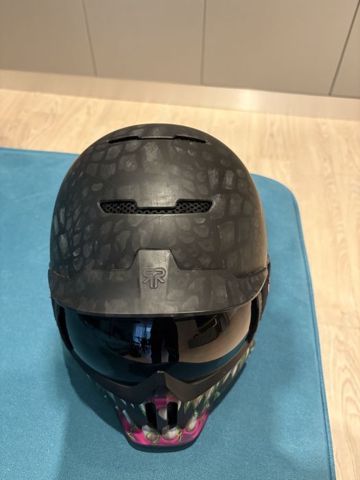 Casca Ruroc Rg1-Dx Series 3 Toxin Limited Edition