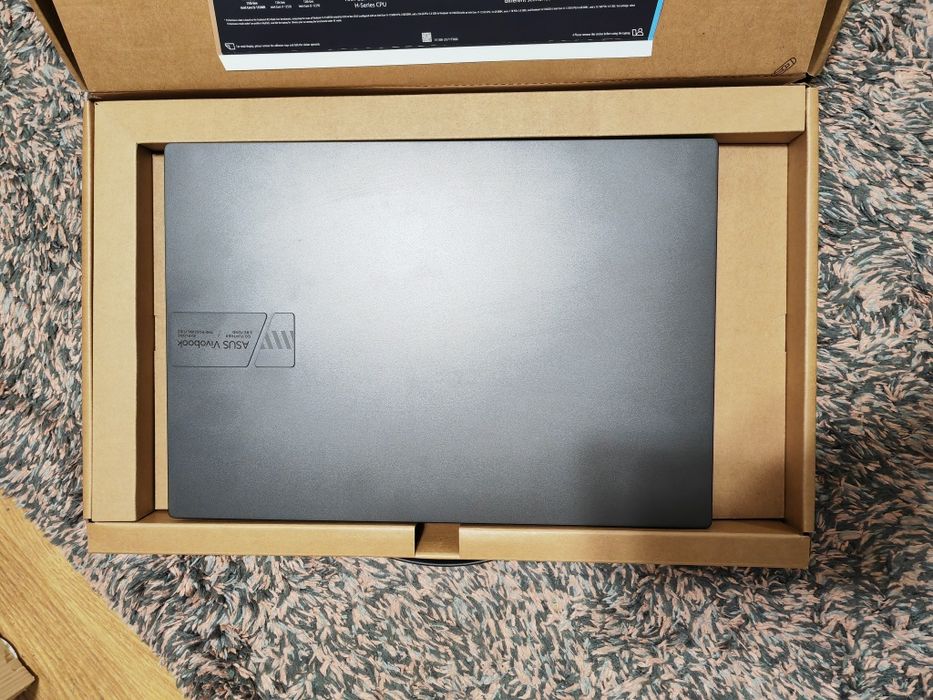Asus VivoBook 16 i5-13500H  RTX 3050  ca nou