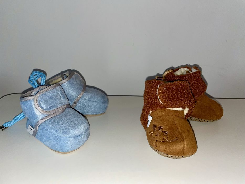 Botosei bebelusi marimea 18 maro/bleu