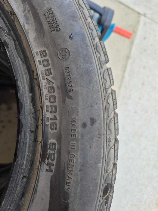 Cauciucuri goodyear 205/60 R16 iarna