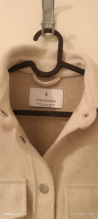 Geaca scurta stradivarius xs