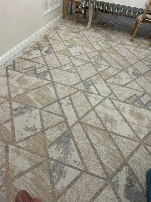 продам ковер 3 на 5