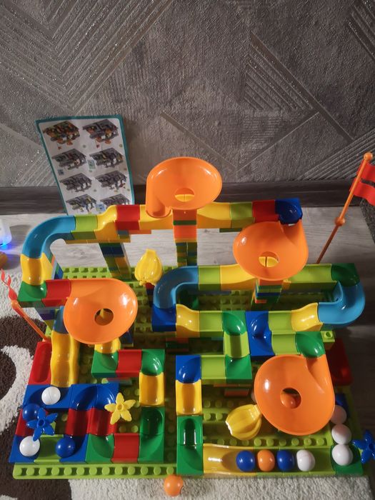 Крупное лего горки