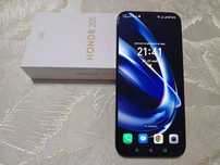 Само за 250 лева ! Като нов Honor 200 Lite, 8GB/256GB протектор, кутия