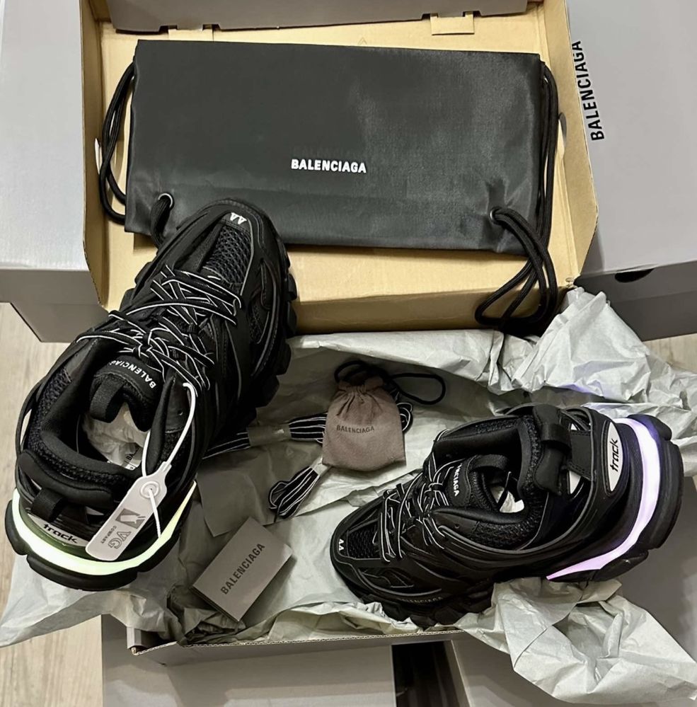 Balenciaga track led