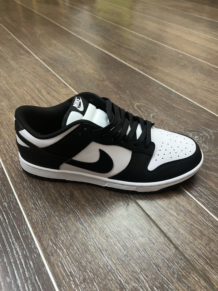Nike Dunk Low Retro
