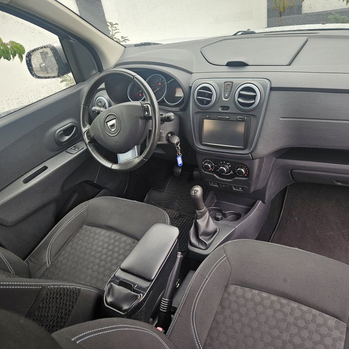 Dacia Lodgy Stepway  2016 Benzina