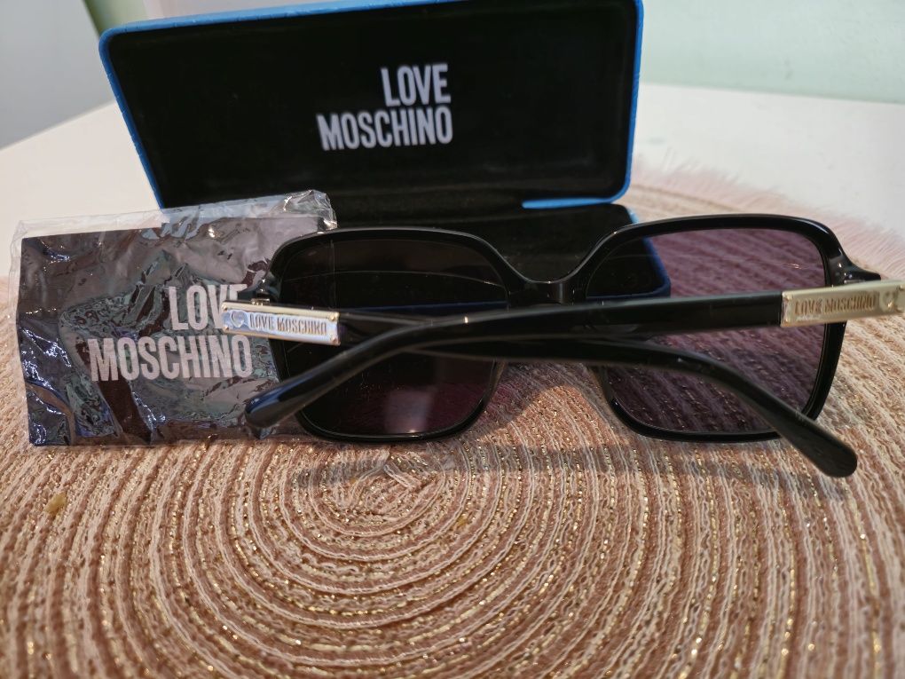 Оригинални очила Love Moschino