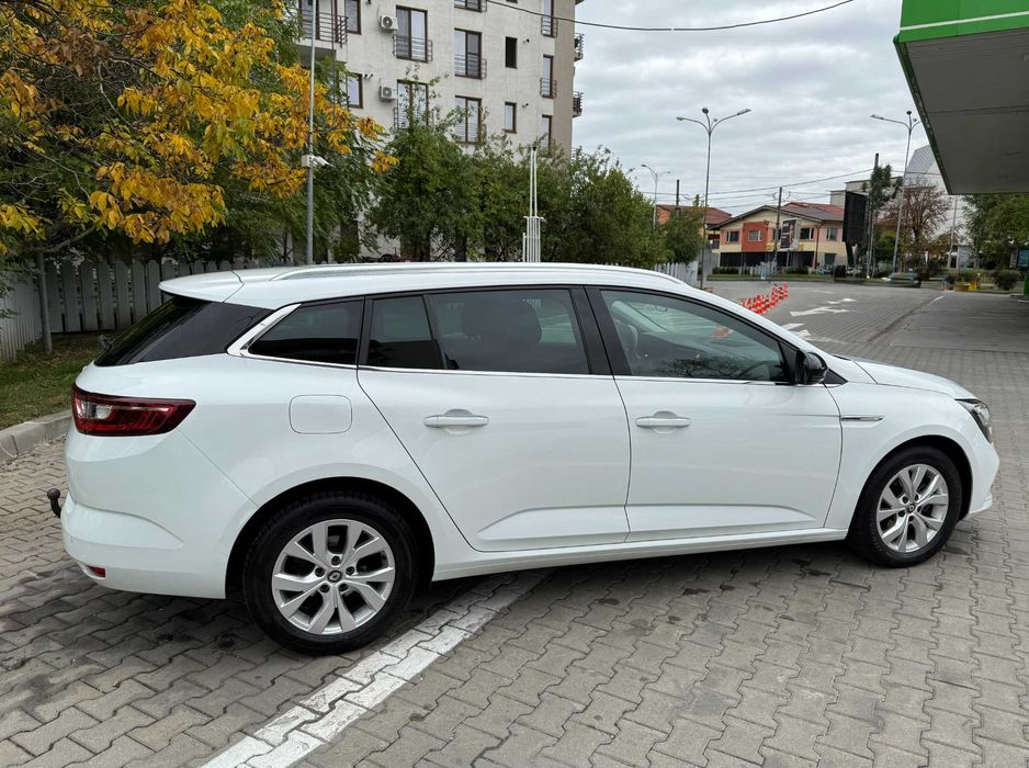 Renault Megane Grandtour 1.3 TCe - 140 cp - Limited - Automat - 2020