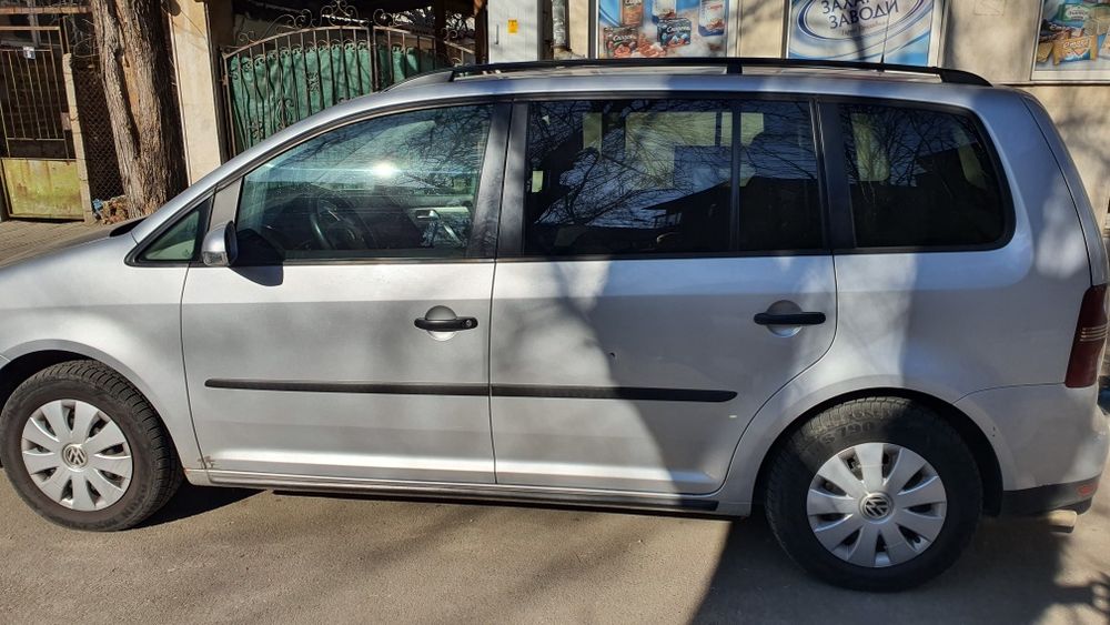 Продавам VW TOURAN с чисто нова газова уредба