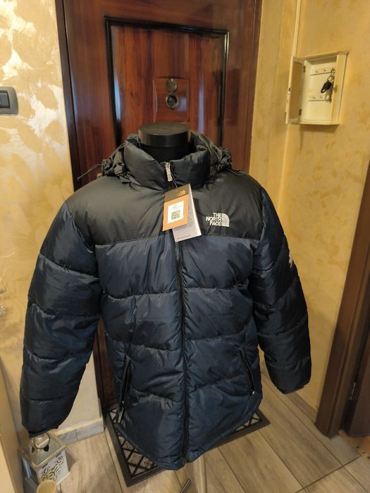 Geci puffer North face noi cu eticheta, model 700
