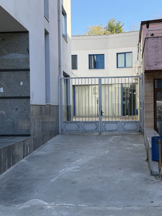 Отдава се под наем