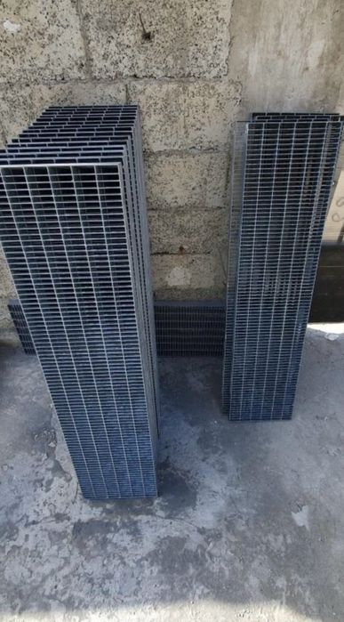 Trepte zincate galvanizate