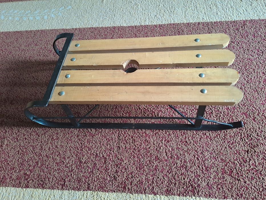 Suport pentru brad Craciun-sanie