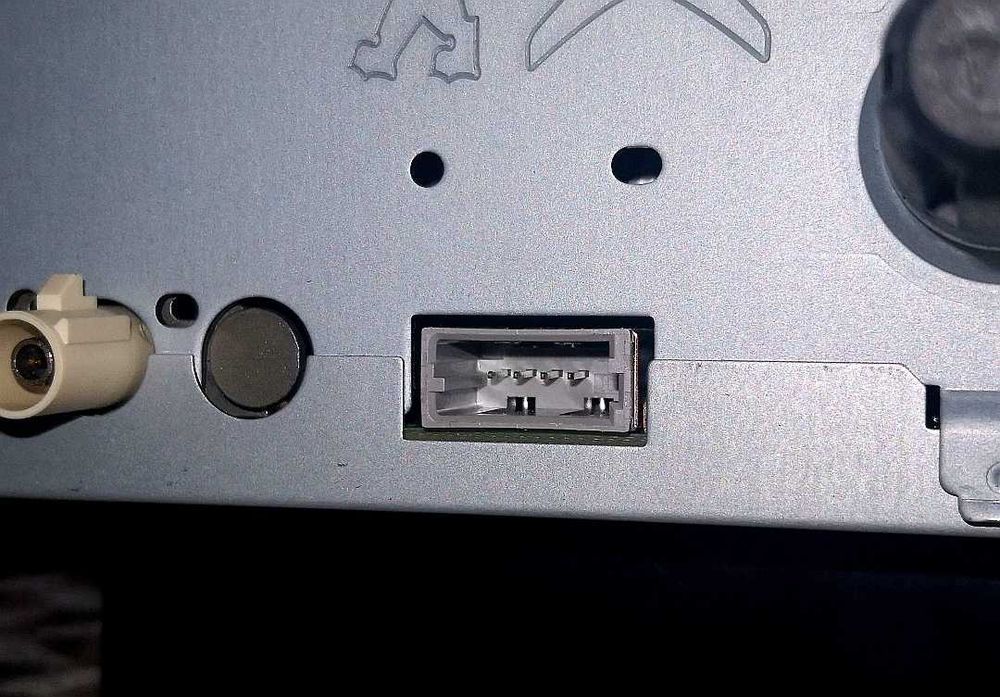 Cablu adaptor 4 pini stick USB radio peugeot citroen RD45 RD43 RD9 Nou