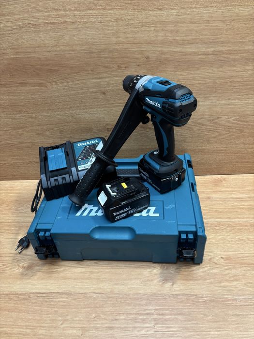 Filetanta makita DHP458 cu percutie