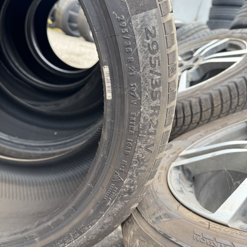 Гуми зимни 295/35R21 V XL DOT 2018