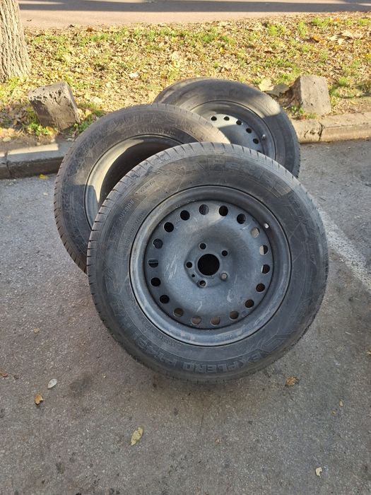 Гуми  с  джанти  18  цола.