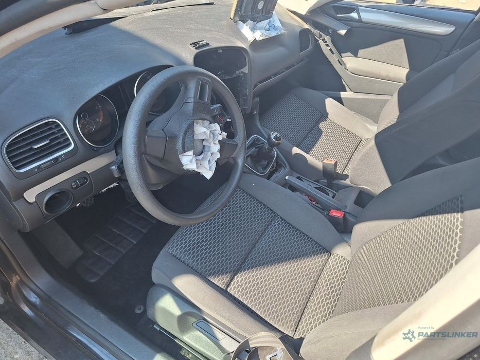 Dezmembrez VOLKSWAGEN GOLF VI 5K1 2009 2.0 TDI CBDC 81KW|110HP