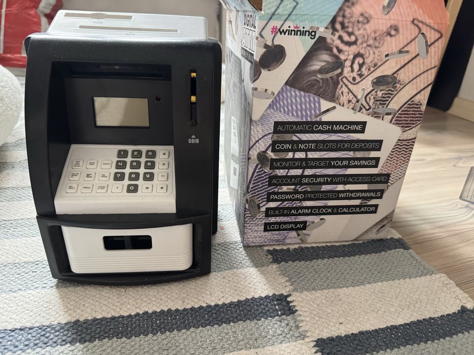 Касичка банкомат