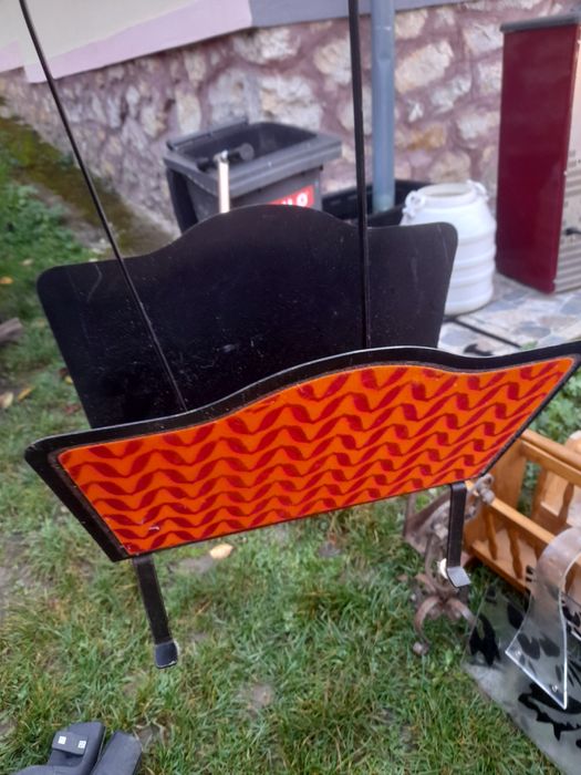 Suporturi ziare și reviste