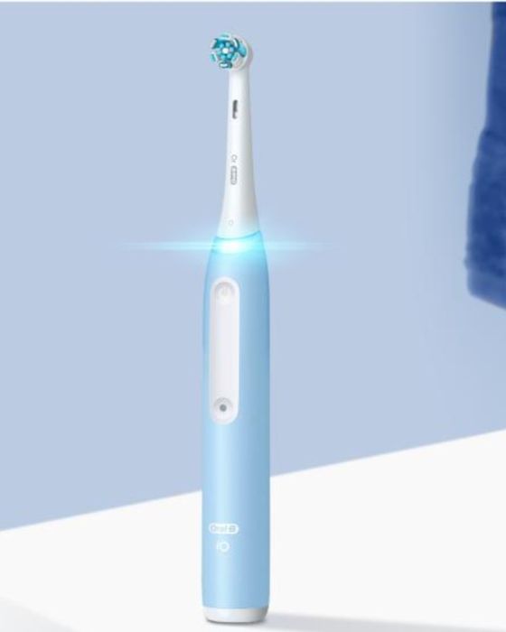 Oral-B iO series 3 blue Periuta de dinti electrica