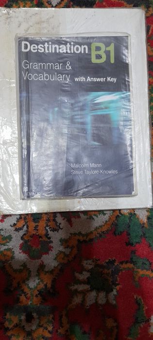 Kitoblar yangi kitubxonni kutishmoqda