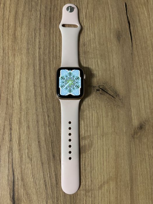 Apple Watch SE 40 mm