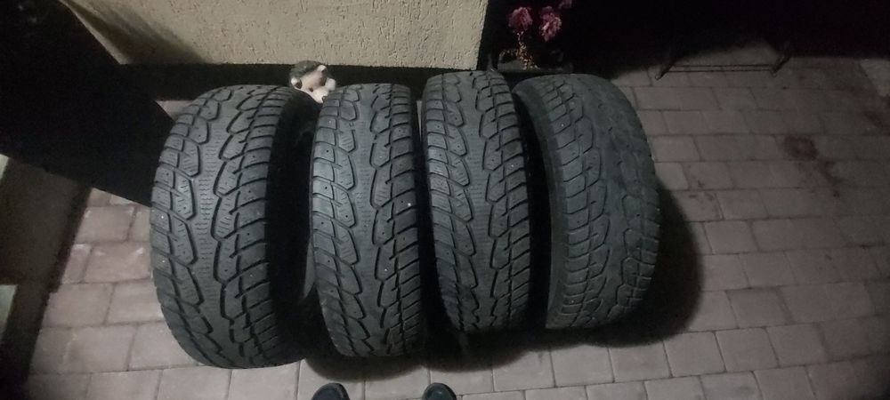 Vand 4 anvelope  de  iarna m+s 225/65/17