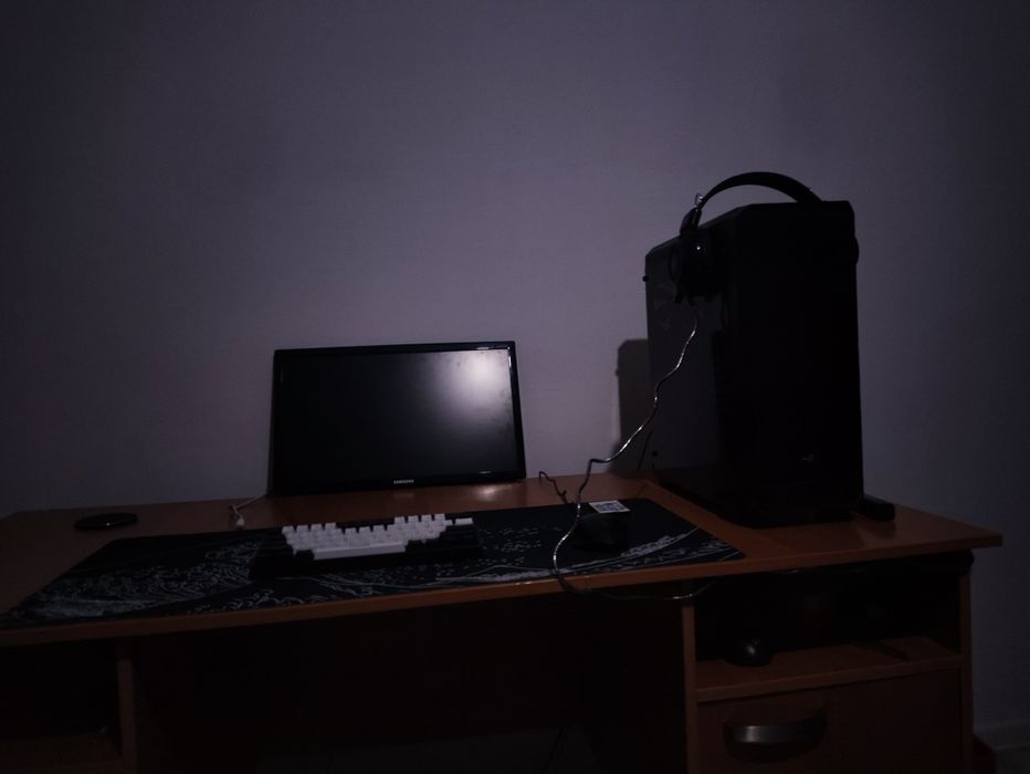 Монитор фулл хд 22 дюймов