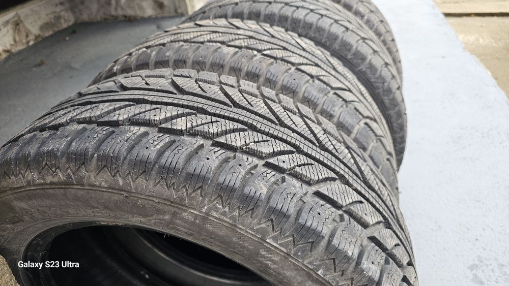 Зимни гуми 235 60 18