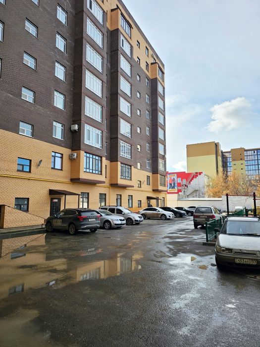 Продаётся 2 комн ЖК Азимут 31млн