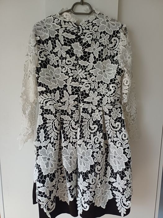 Красиви евтини рокли xs/s zara 15 лв