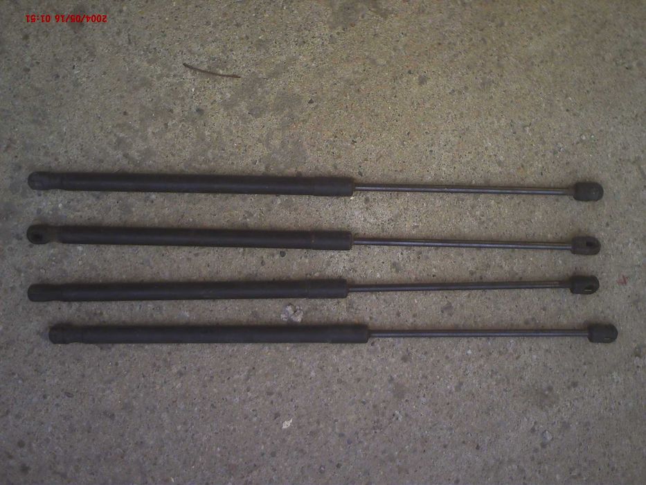 amortizor capota Opel Astra H 30 lei