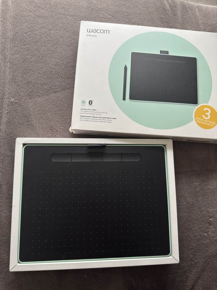 Графичен таблет Wacom Intuos M Bluetooth Pistachio