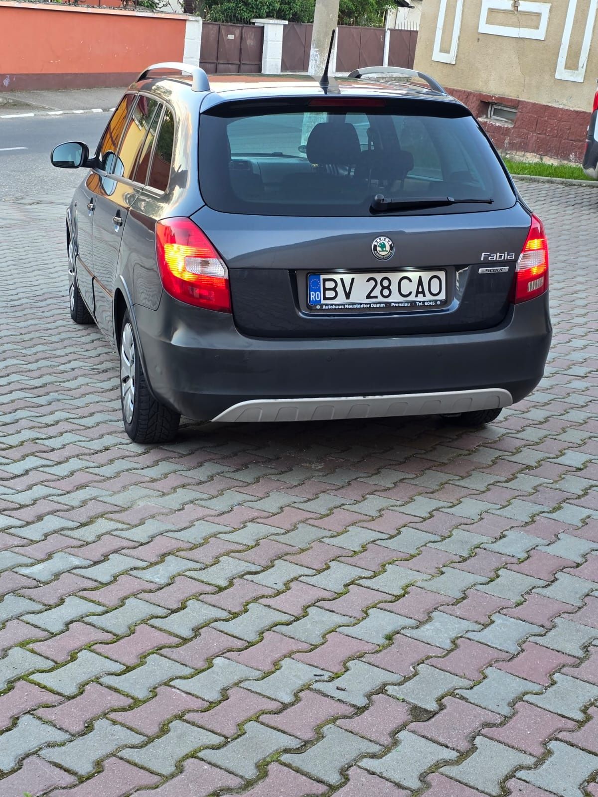 Skoda fabia scout 1.6 Tdi 105 cp