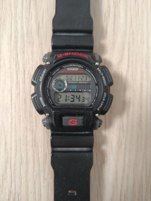 Casio G-shock. DW9052