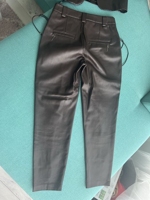 Сетове сако и пола и сако и панталон