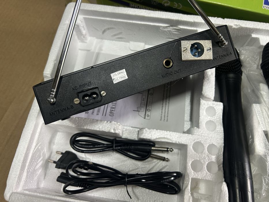 Set microfoane wireless WVNGR  NC- 210