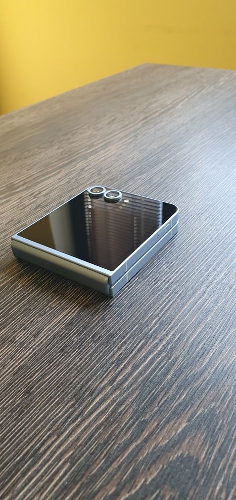 Samsung Z Flip6 512GB BLUE Гаранция