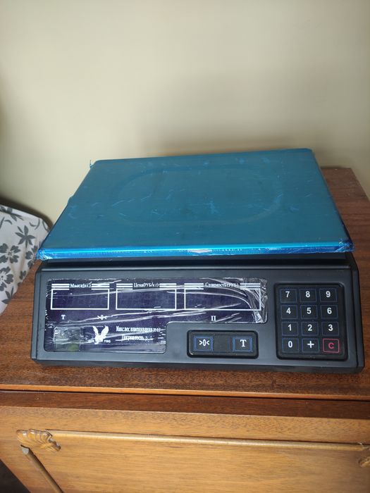 Электровесы со счётчиком цены