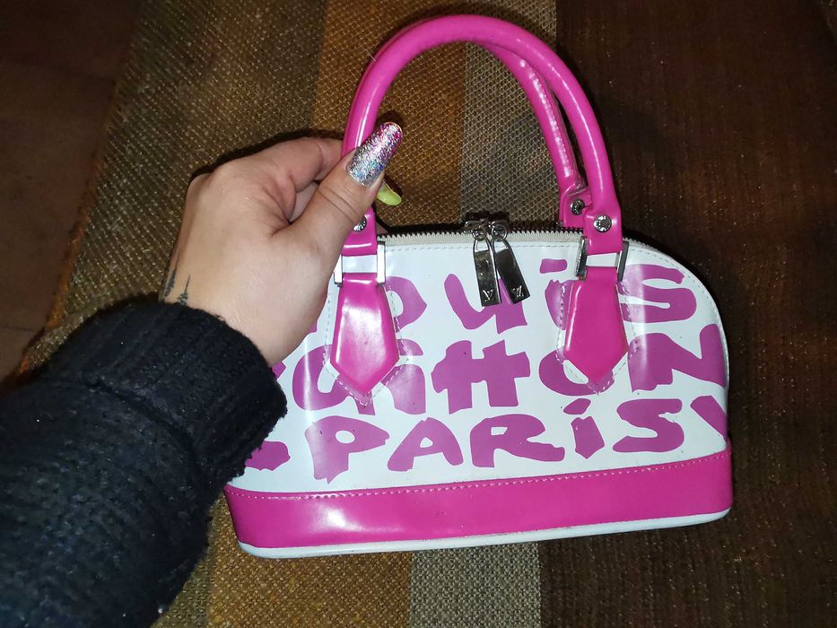 Geanta Louise Vuitton