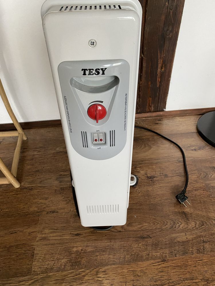 Маслен радиатор Tesy 1500w