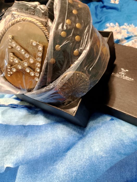 Спортно елегантени колани